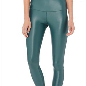 ALO Yoga 7/8 High-Waist Shine Legging